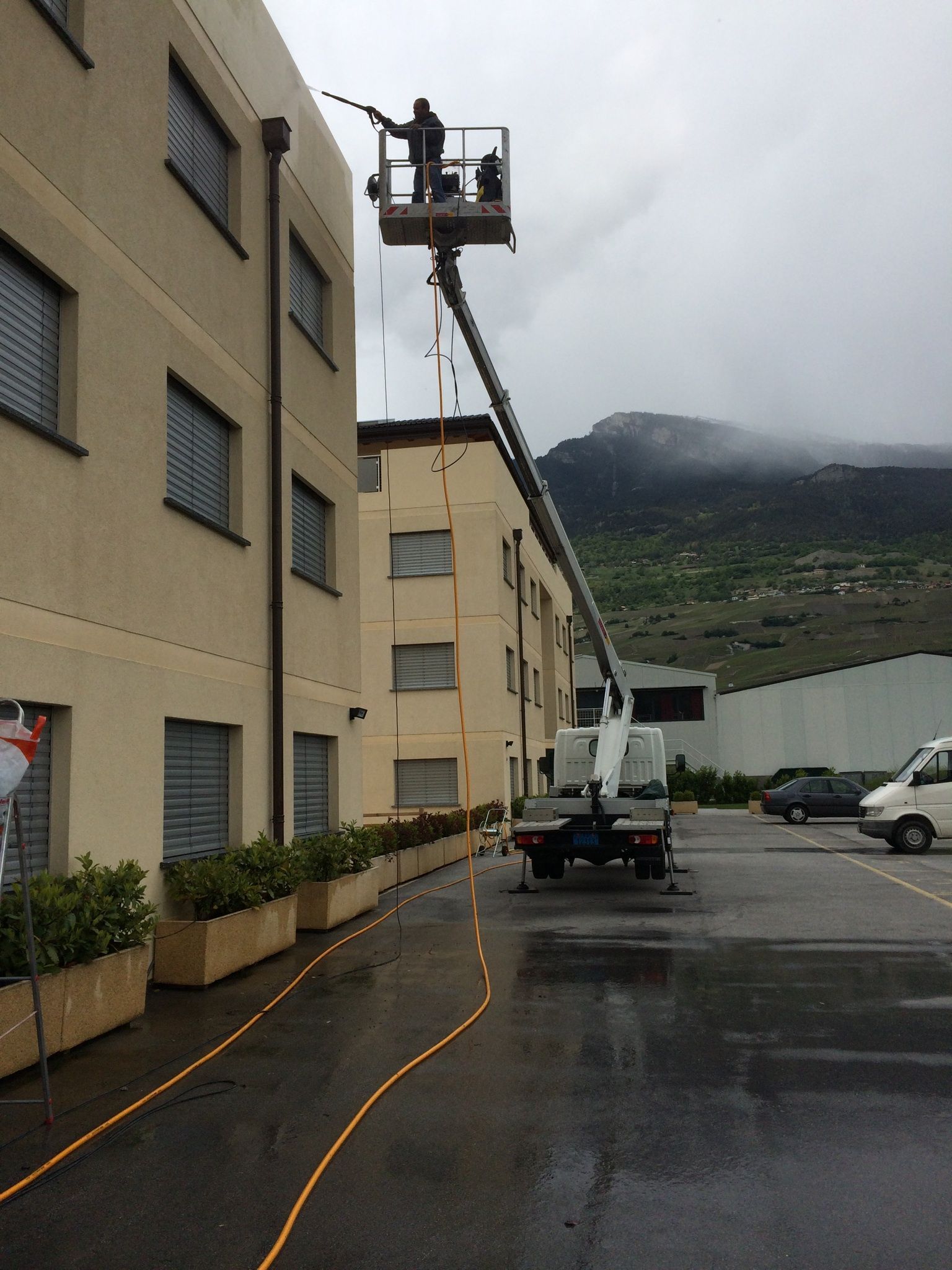 Nettoyage de la façade à haute pression - 9m de haut