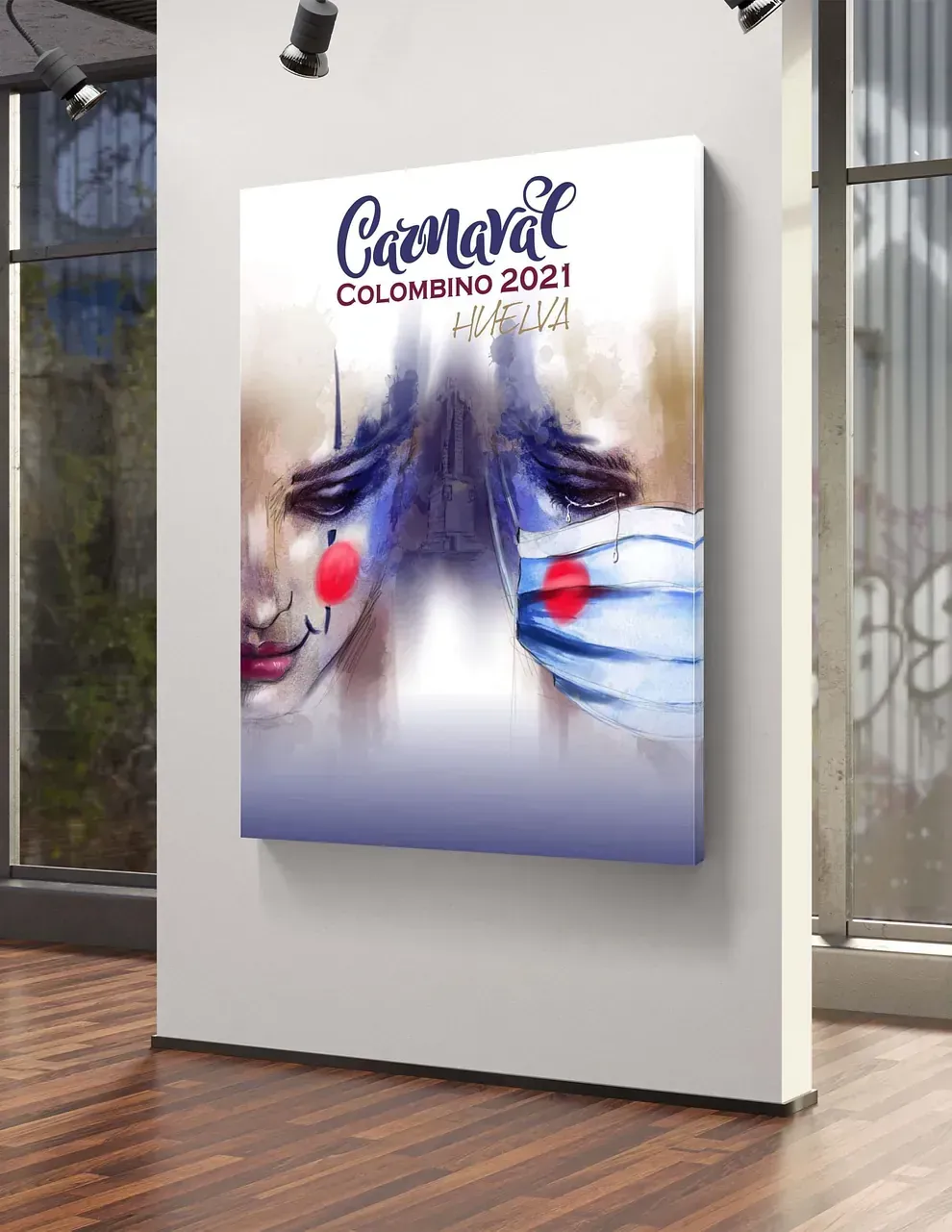 Un cuadro de un payaso con una máscara está colgado en una pared.