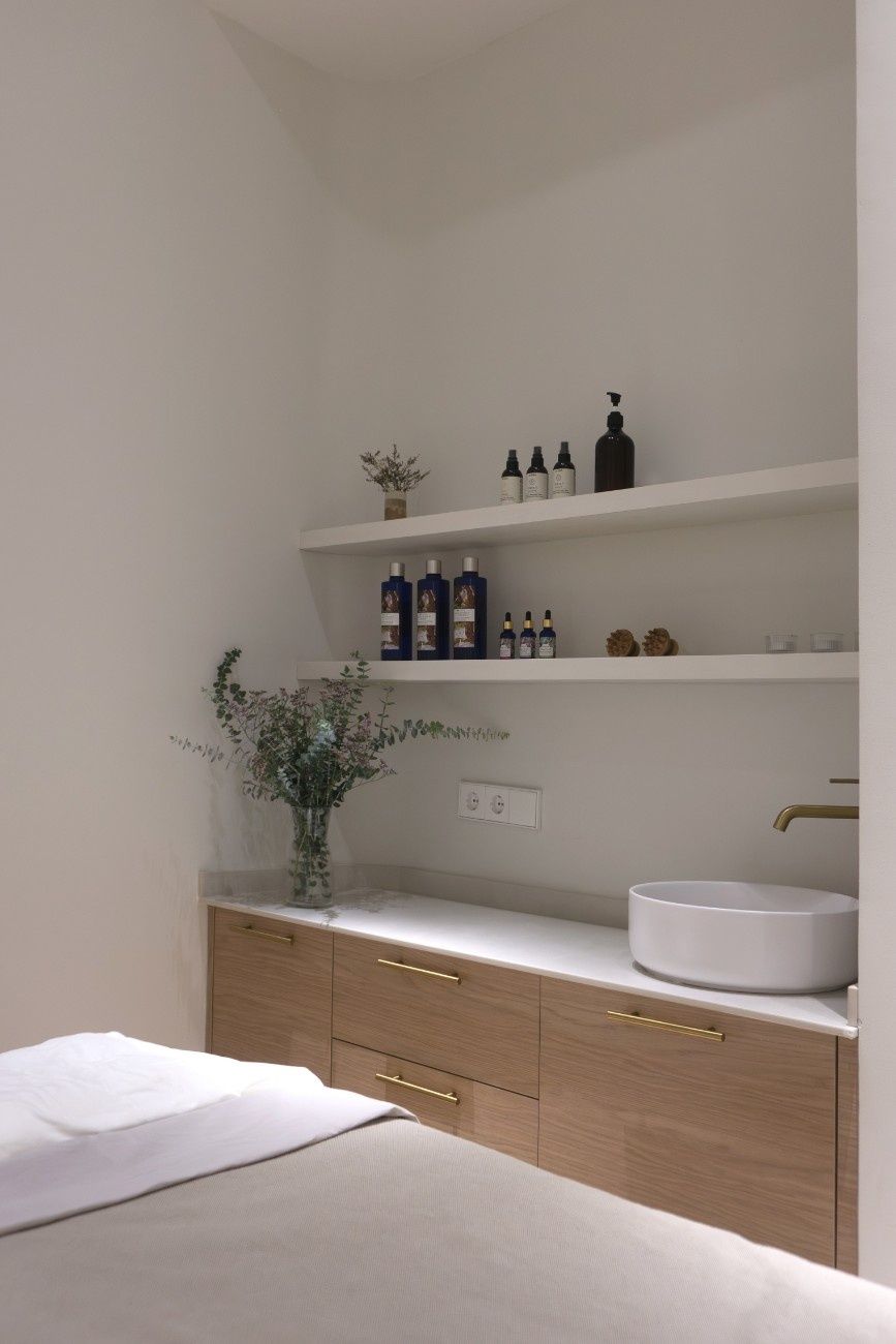 Sala de espera interior, letrero