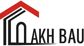 Logo von "AKH BAU", das ein stilisiertes Haus mit rotem Dach und schwarzer Schrift zeigt.
