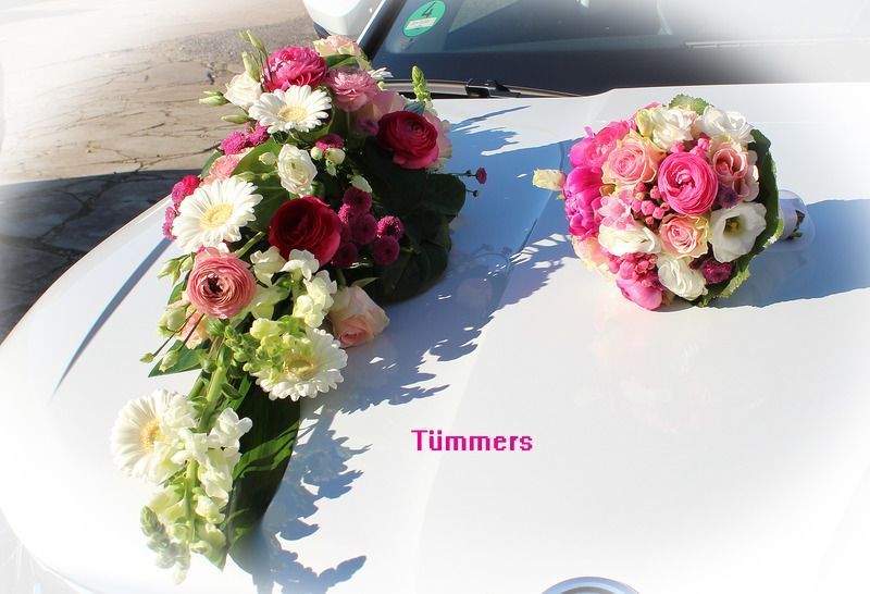 Autoschmuck von Blumen Tümmers in Oberhausen