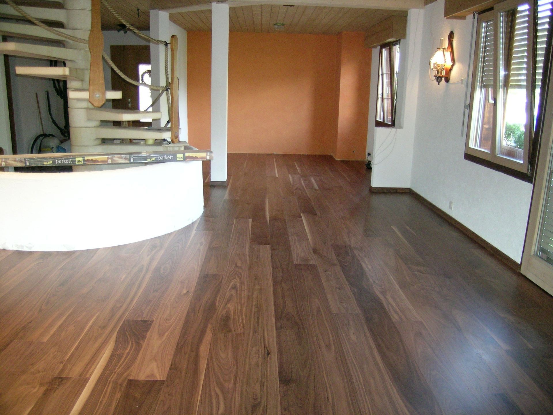 Bodenbelag - W. Stähli Boden- und Wandbeläge GmbH Interlaken