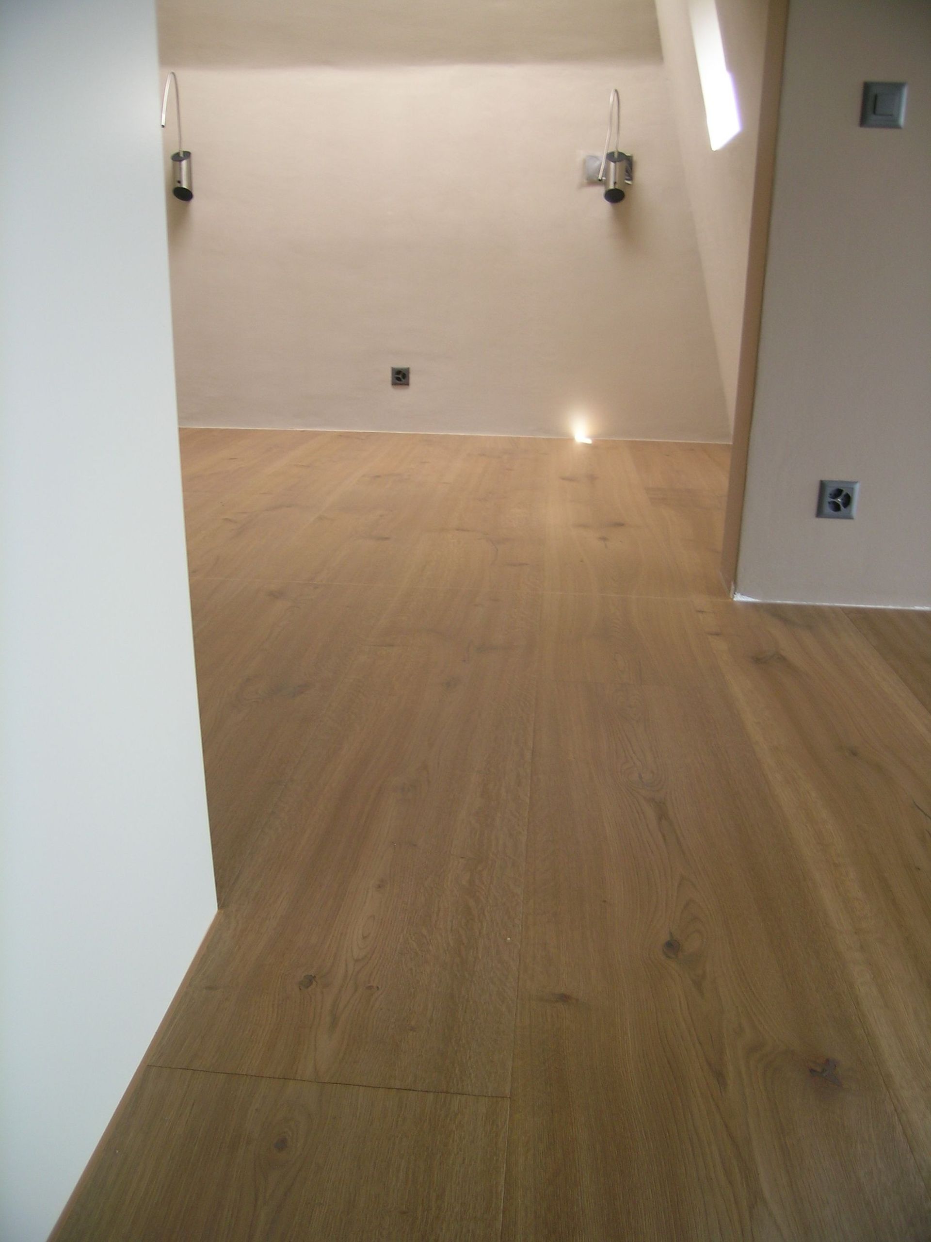 Bodenbelag - W. Stähli Boden- und Wandbeläge GmbH Interlaken