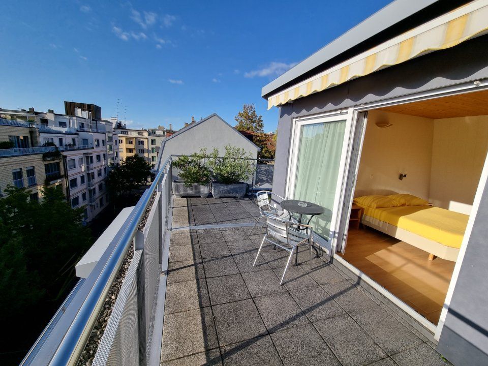 Balkon Vierbettzimmer