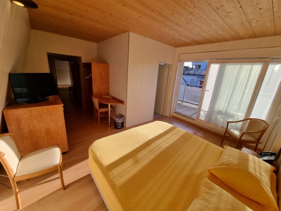 Hotelzimmer mit 4 Betten