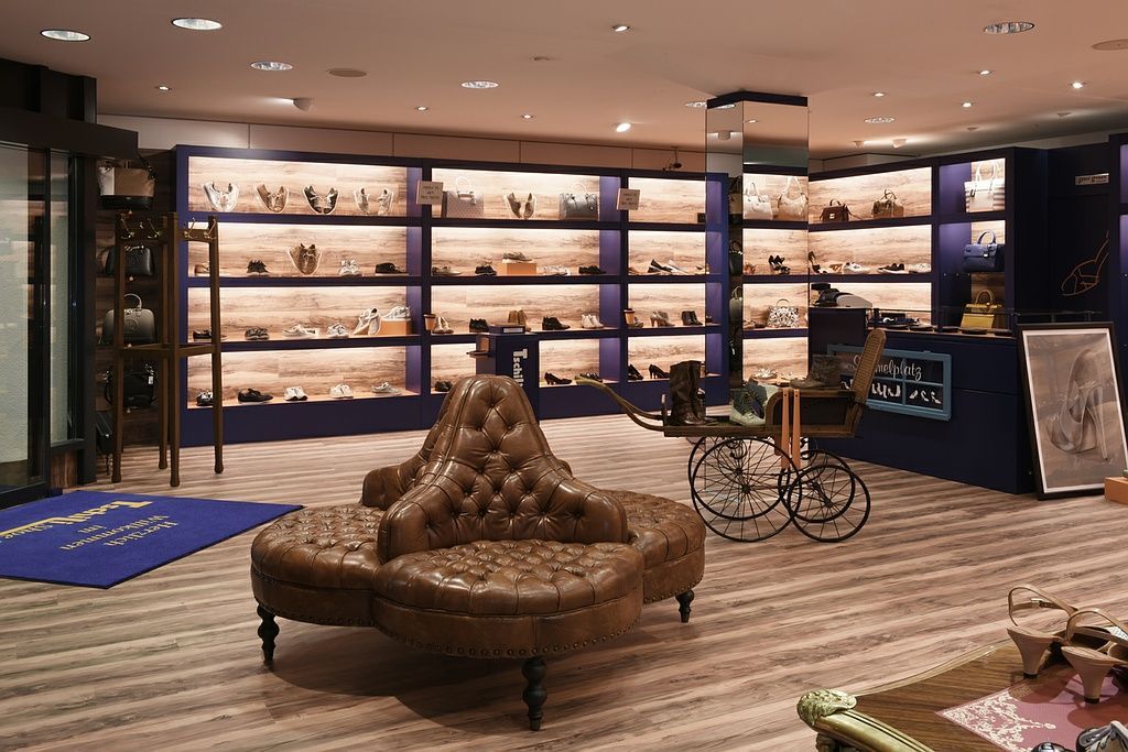 Tschili Shoe Store  - Niederlenz