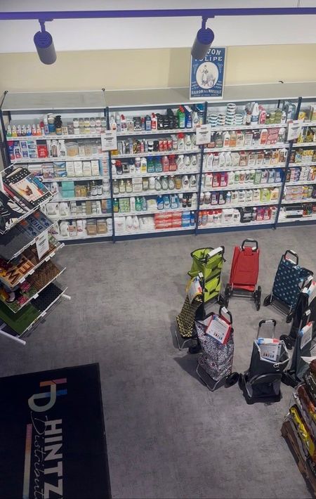 Lit et tête de lit personnalisée dans les tons bleus