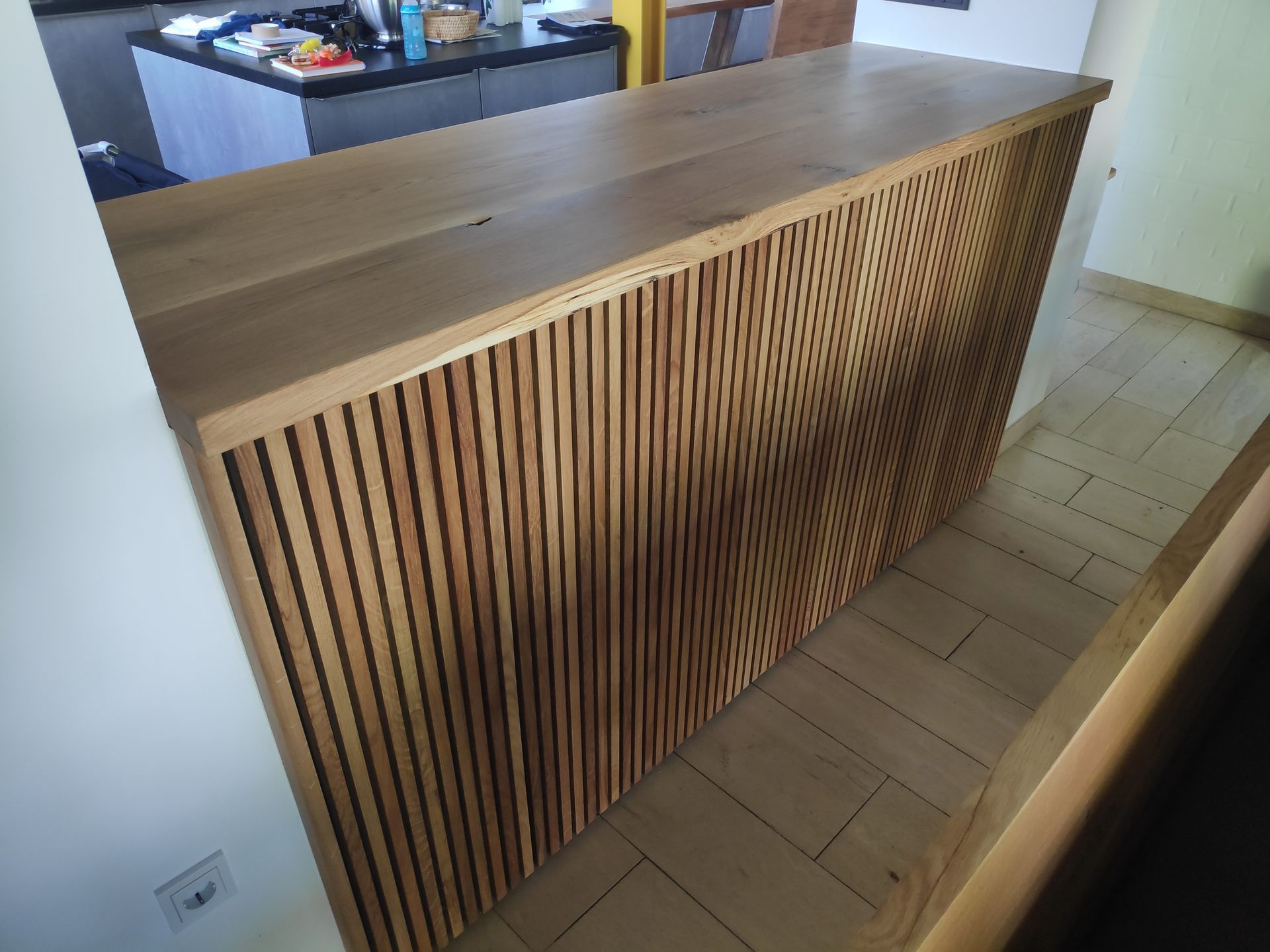 Heizungsverkleidung aus Holz