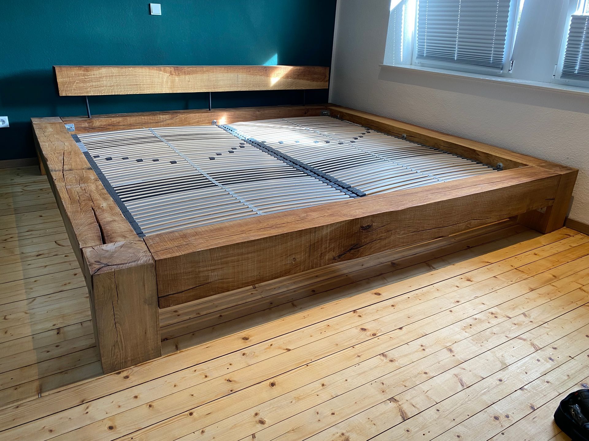 Holzbettrahmen