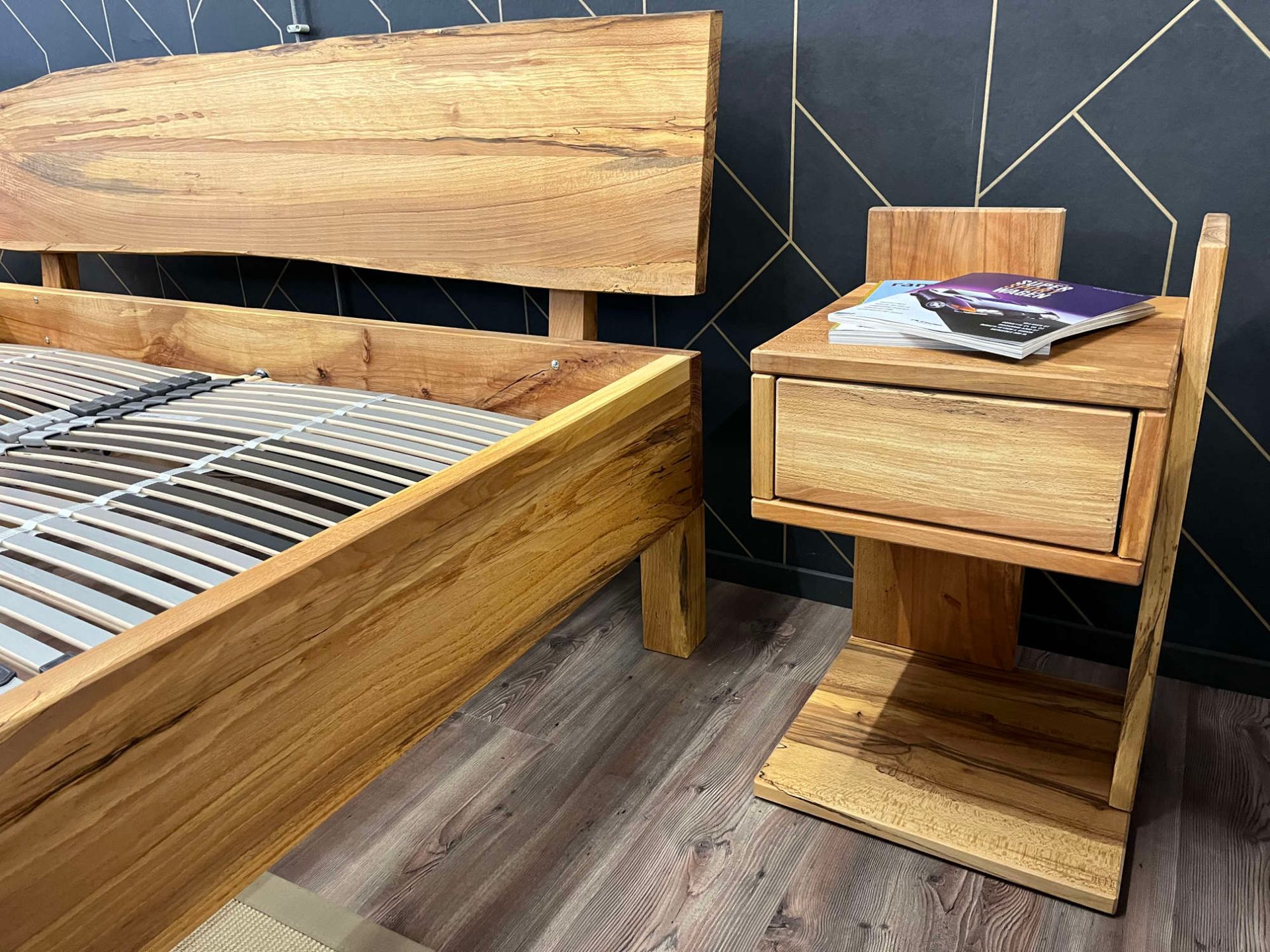 Massivholzbett Modell Miika Kernbuche