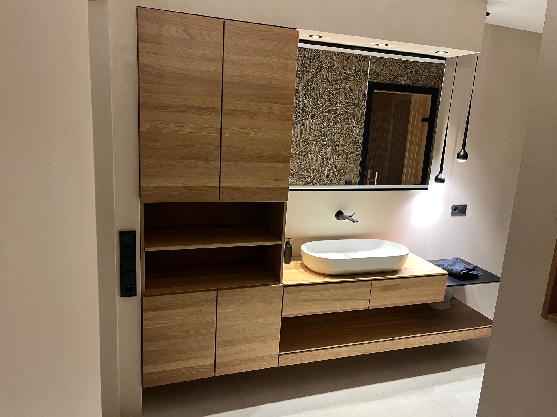 Badezimmerausstattung