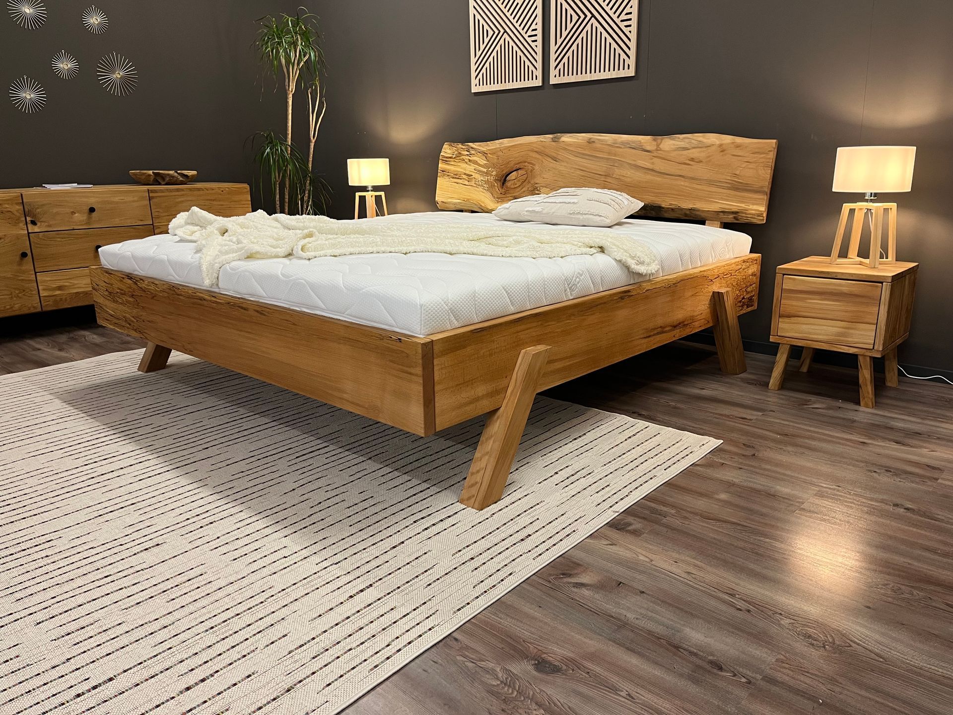 Massivholzbett Modell Hygge Kernbuche