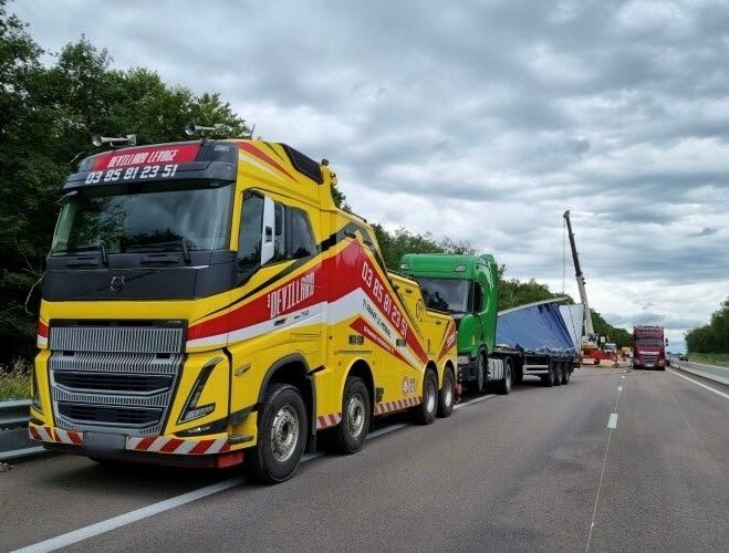 Dépannage et remorquage d'un poids lourd