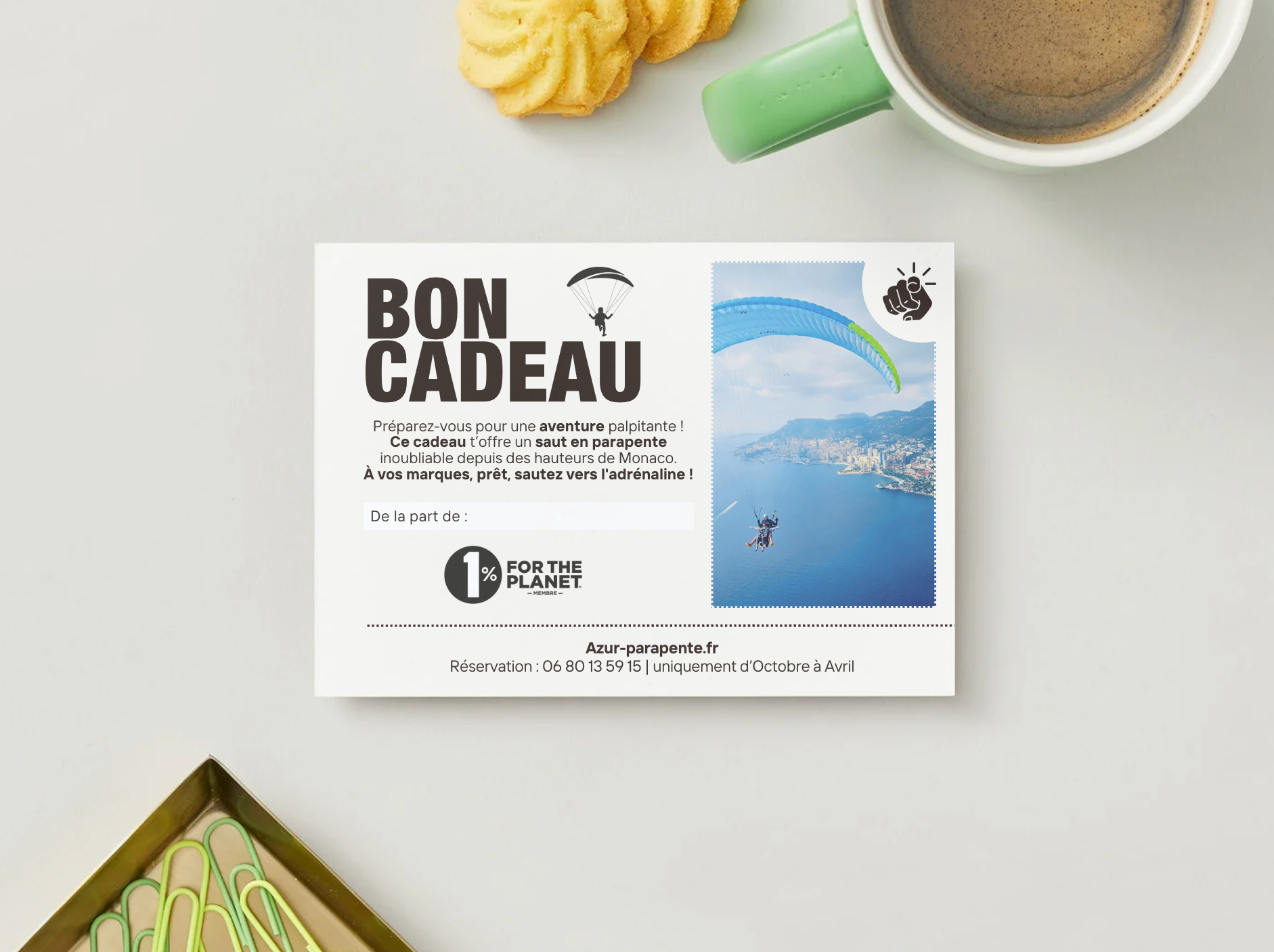 Un explicatif avec nos coordonnées, pour que la personne qui reçoit le cadeau puisse rapidement réserver son vol en parapente.