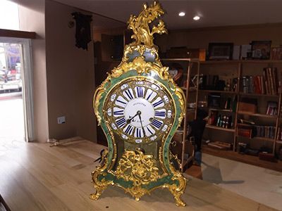 Réaparation du mécanisme d'une montre mécanique