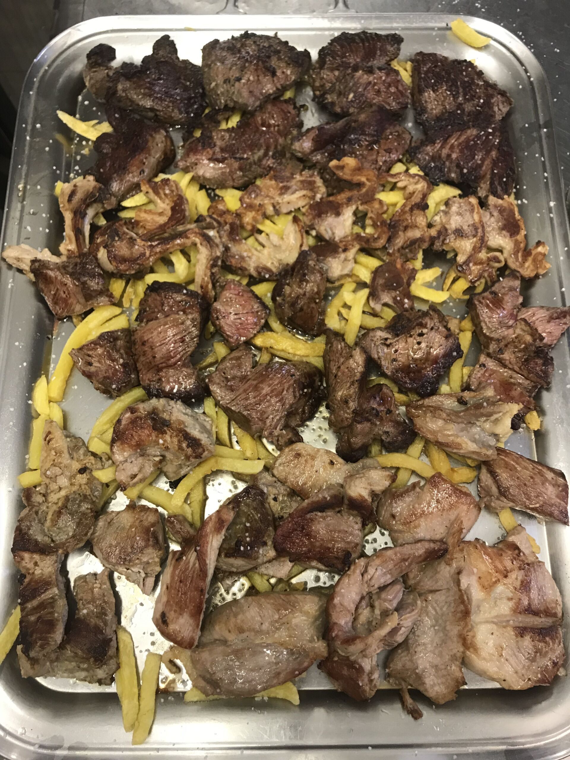 Asadores de carne en Valdemoro