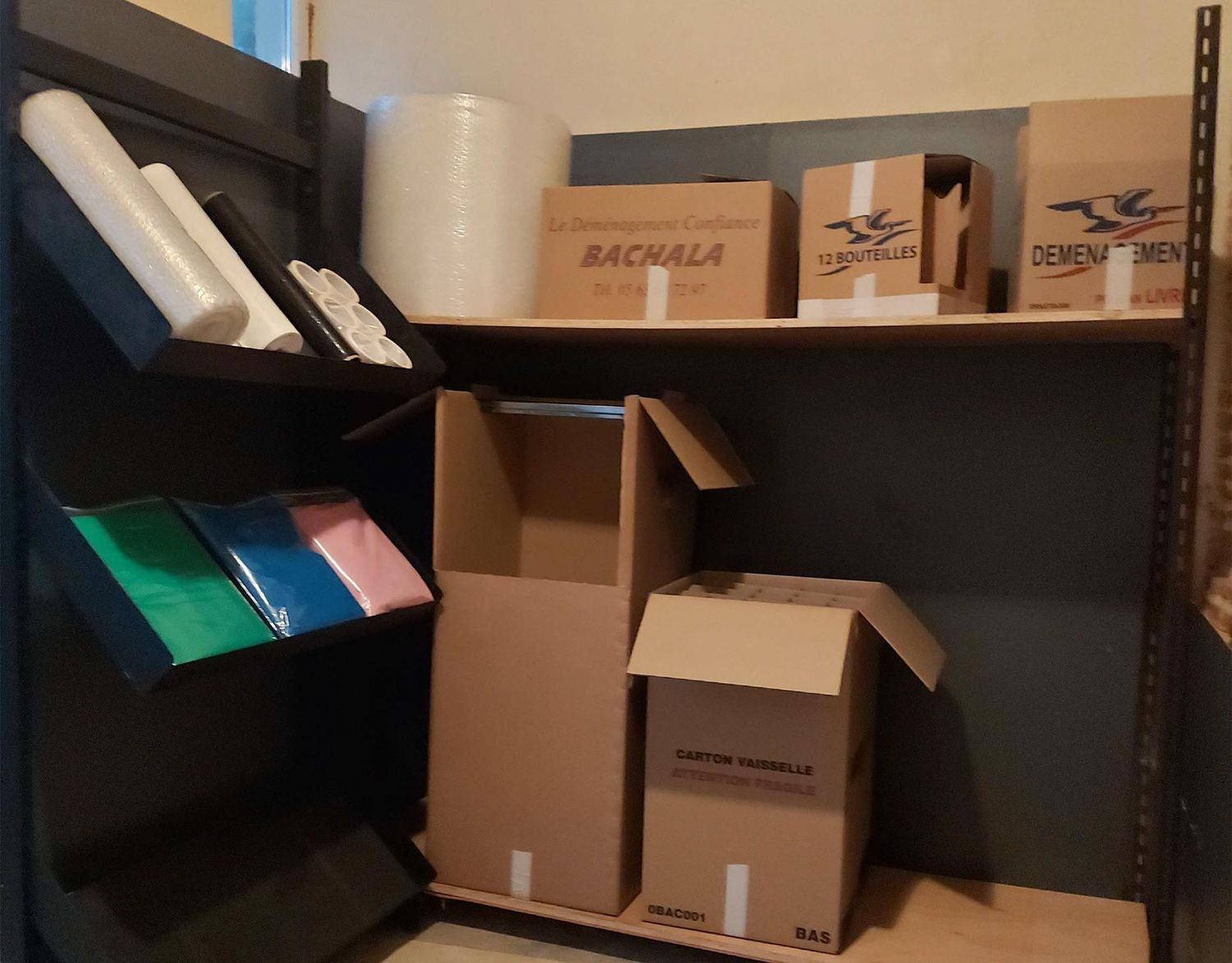 Cartons et accessoires de déménagement