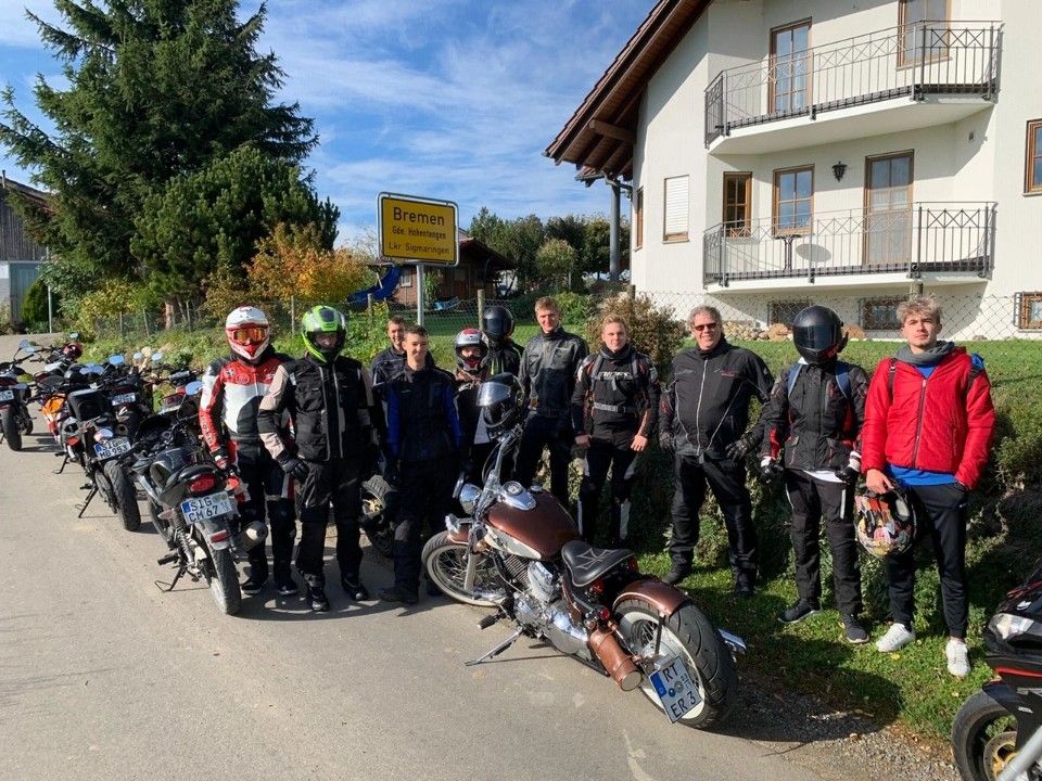 Fahrschule 13 – Motorradausfahrt