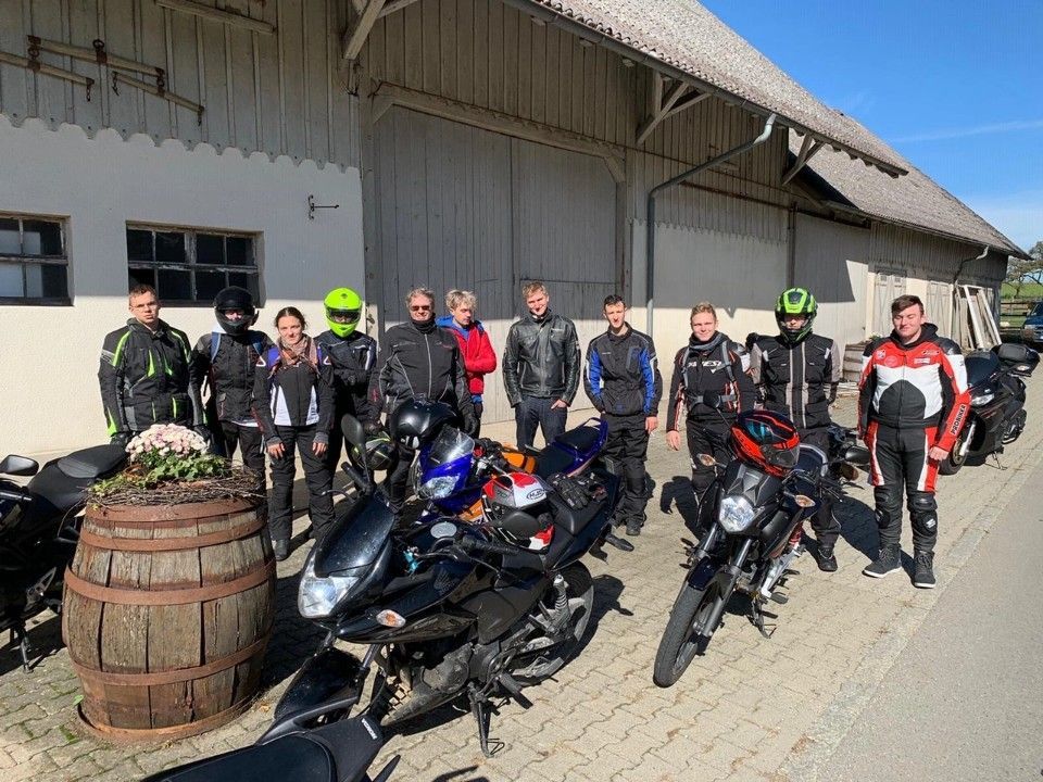 Fahrschule 13 – Motorradausfahrt