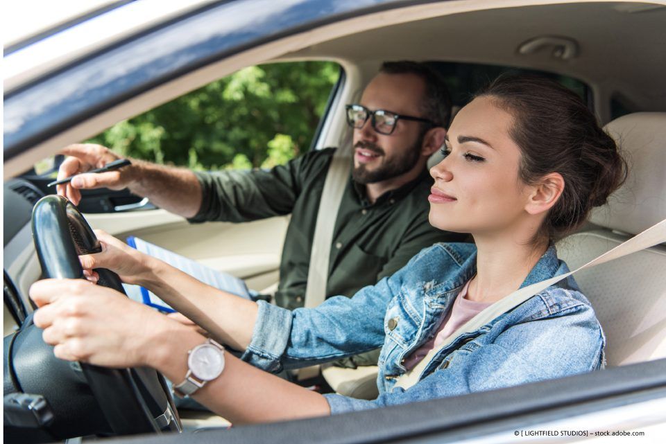 Fahrstunde im Auto