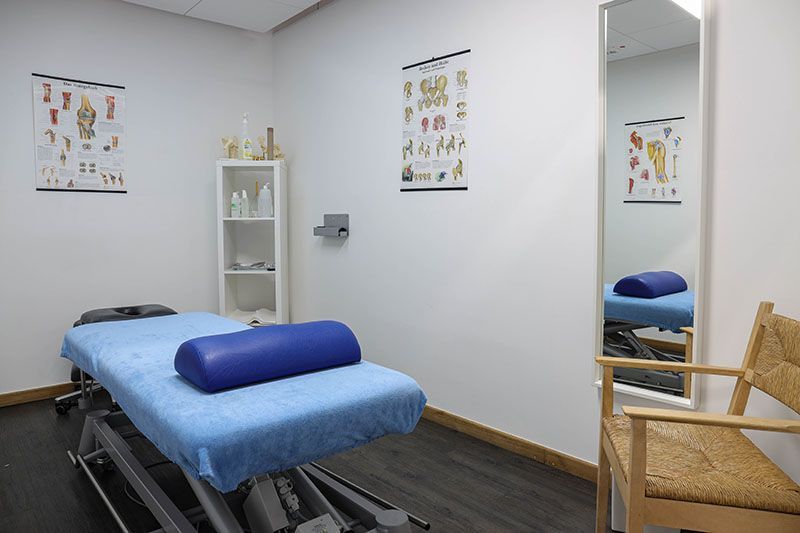 Morten Frank- Praxis für Krankengymnastik und Physiotherapie in Siegburg - Therapieliege