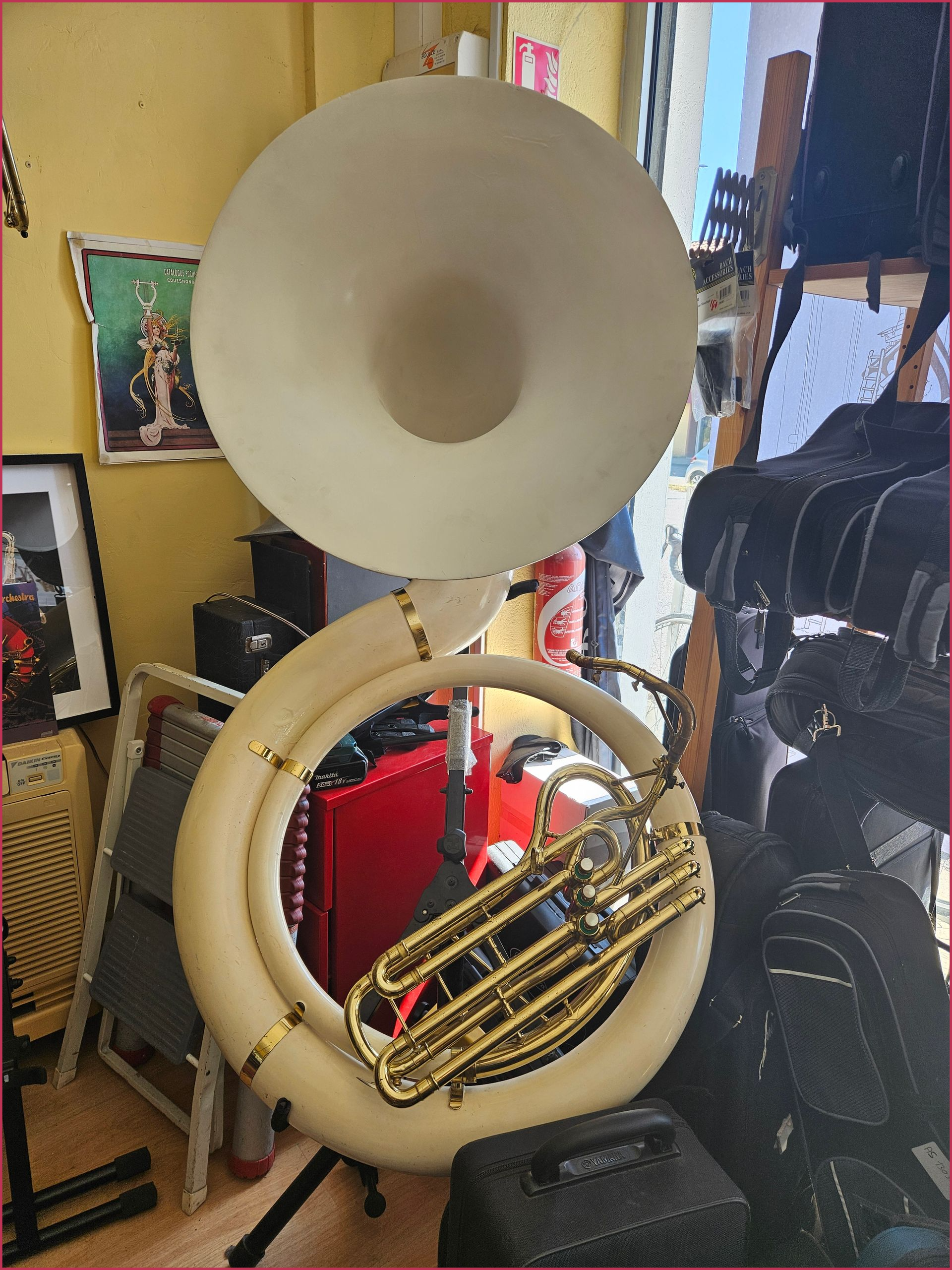 Sousaphone Holton , Soubassophone, Hélicon