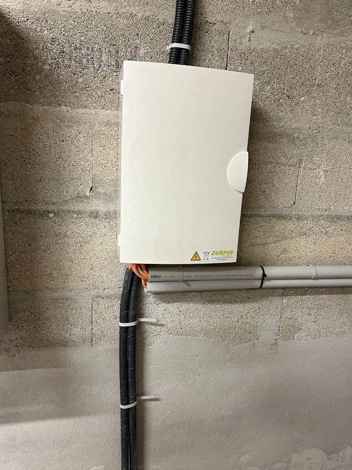 Boîtier électrique blanc