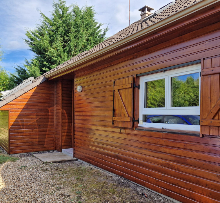 Un maison en bois après peinture