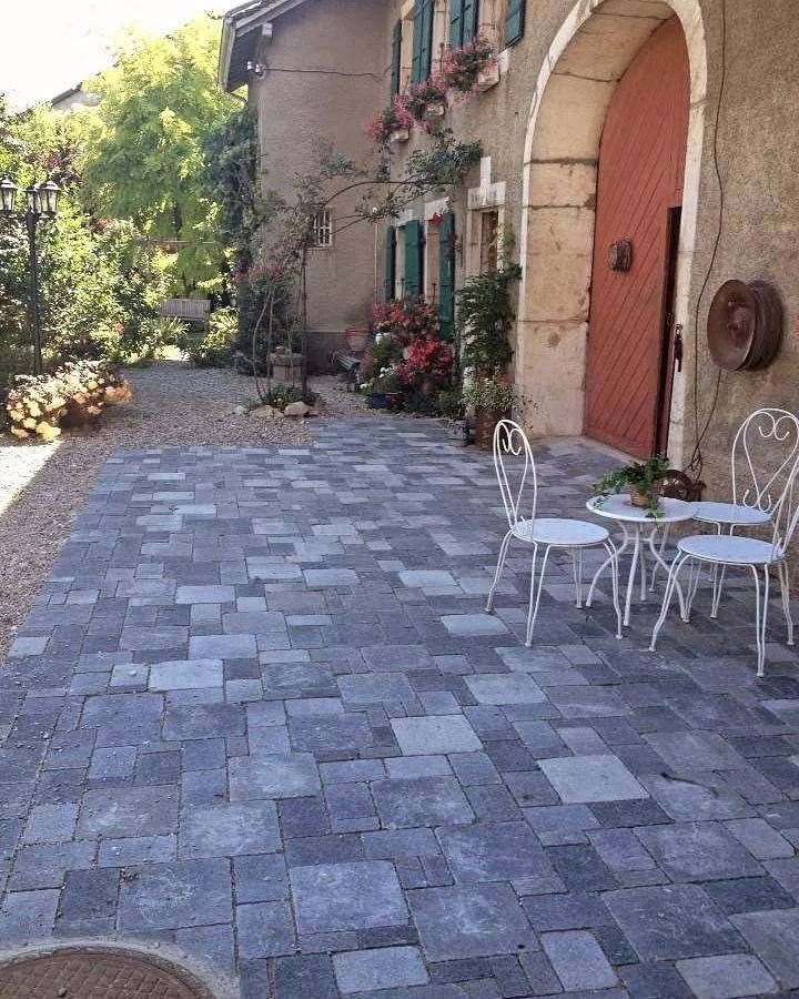 Transformation de vos espaces extérieurs avec Art Vert Sàrl