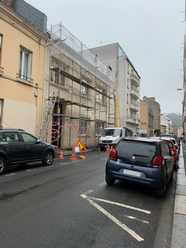 Photo de rue échafaudage