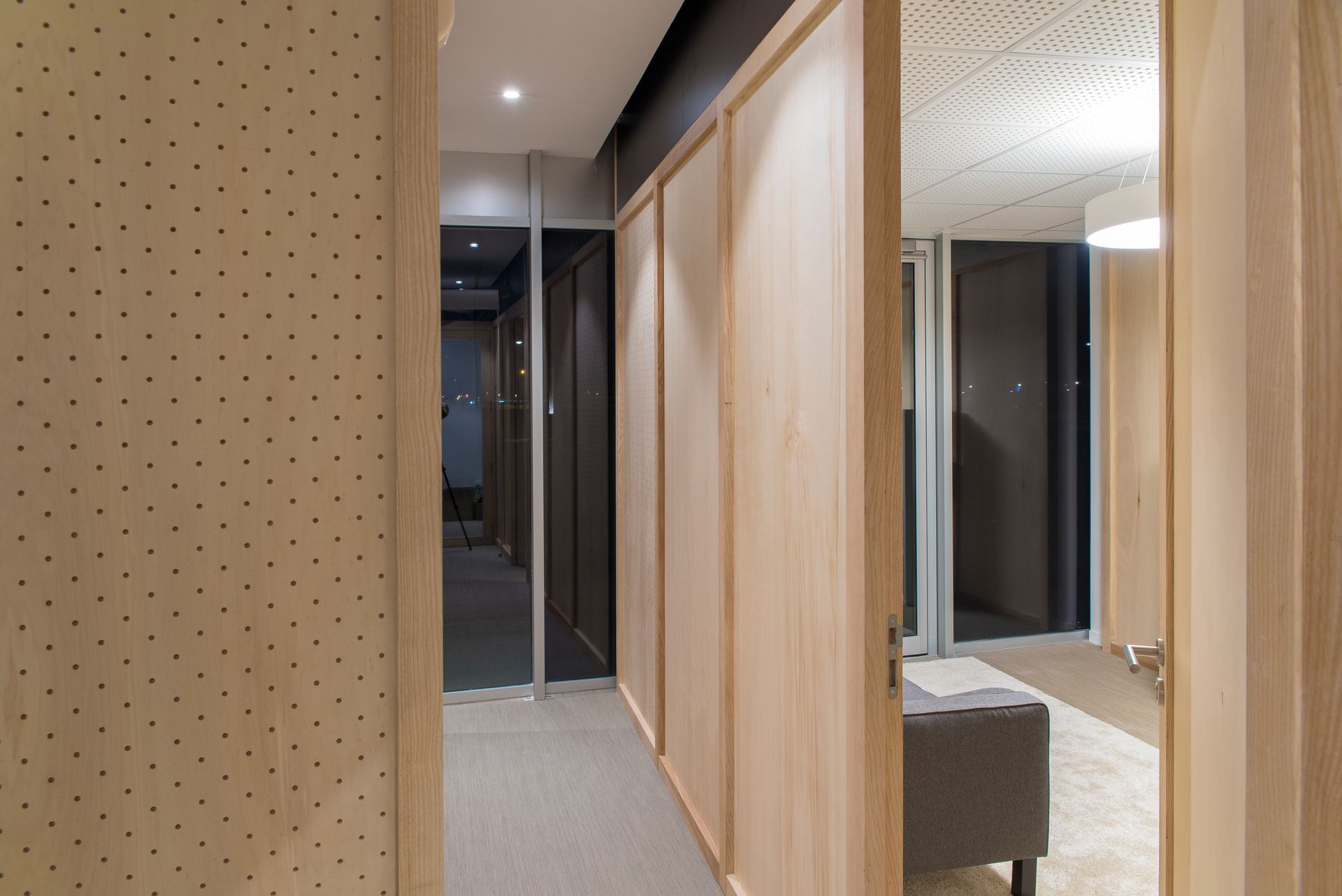 Mur de séparation en bois