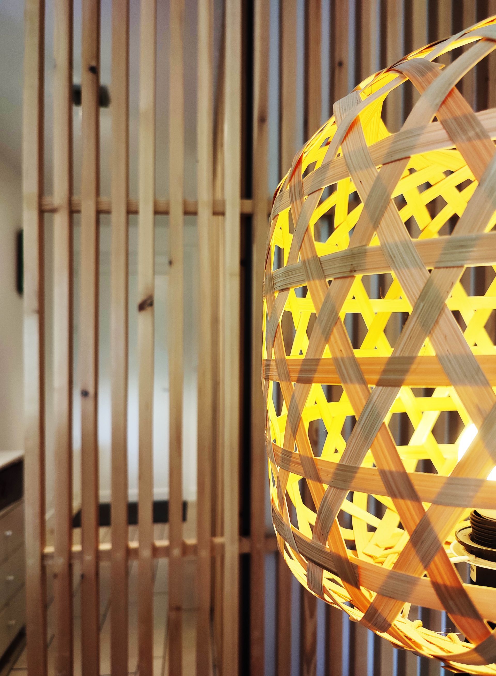 Structure en bois avec trous