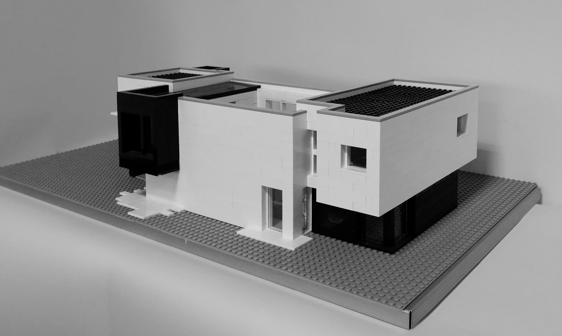 Vue complète d'une maquette de maison moderne