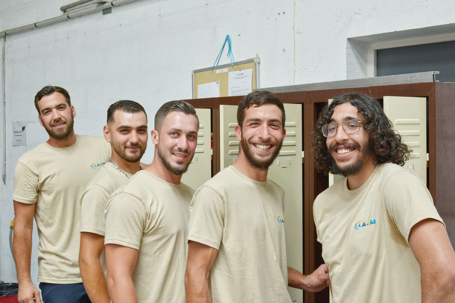 Equipe de techniciens de l'entreprise LA2M