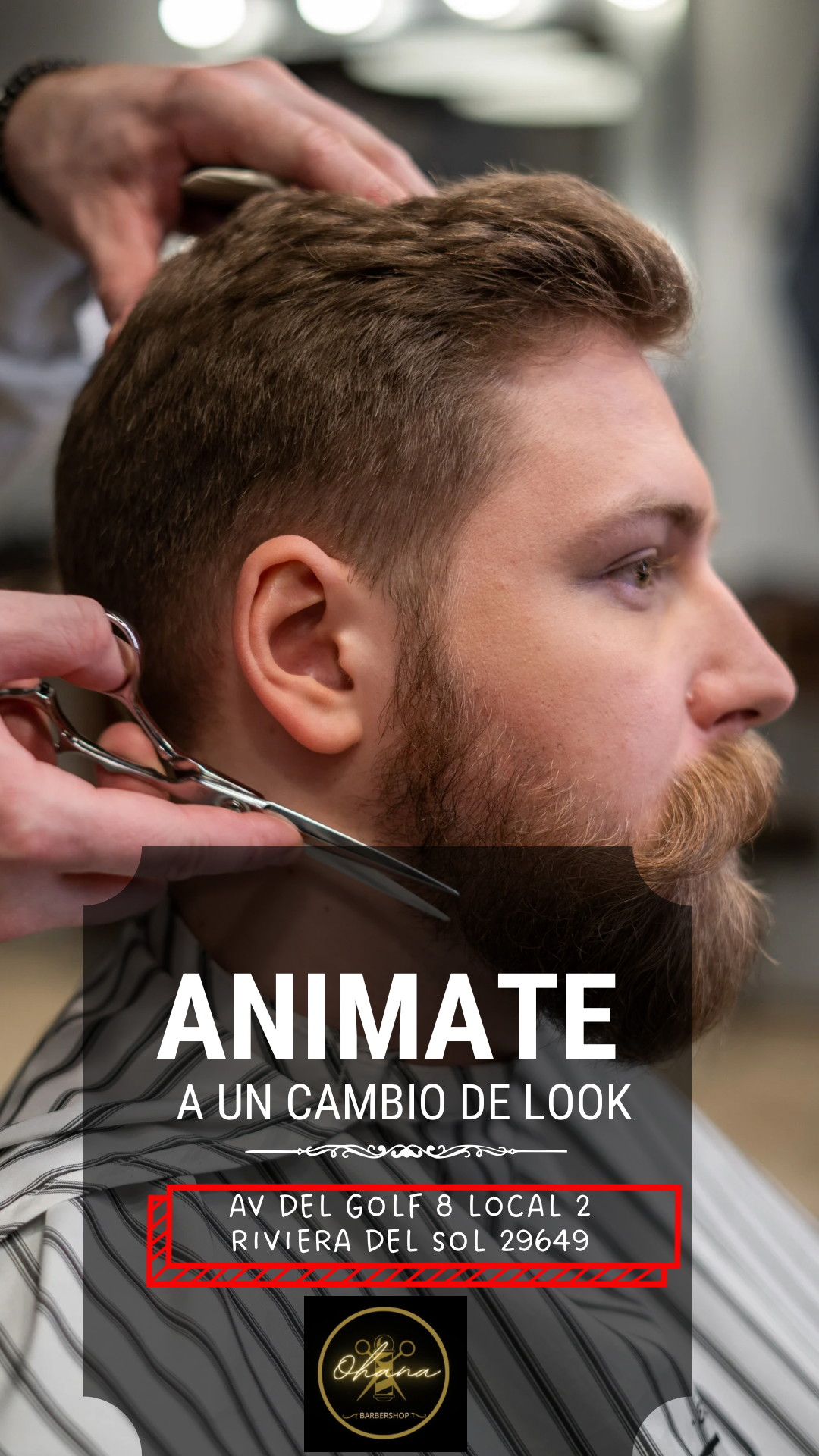 Un hombre con barba se está cortando el pelo con un barbero.