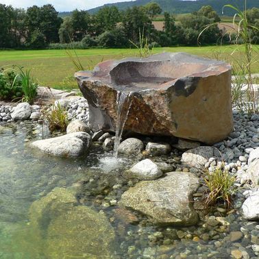 Dekosteine Wasserfall