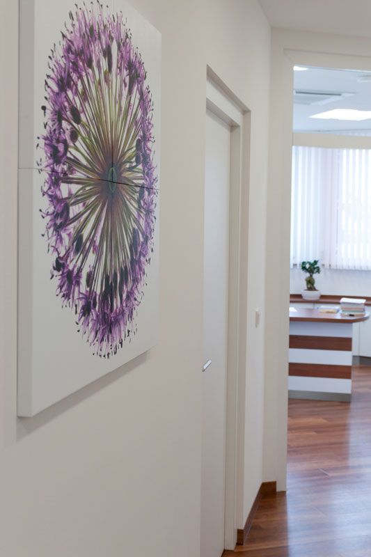 Neurologische Privatpraxis Nürnberg, Dr. med. Jiri Bernatik, Foto Galerie Gang