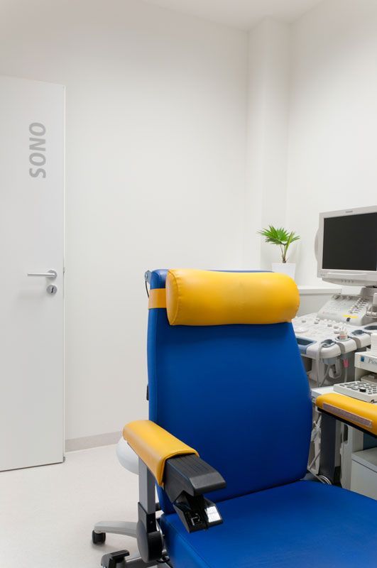 Neurologische Privatpraxis Nürnberg, Dr. med. Jiri Bernatik, Foto Galerie Empfang