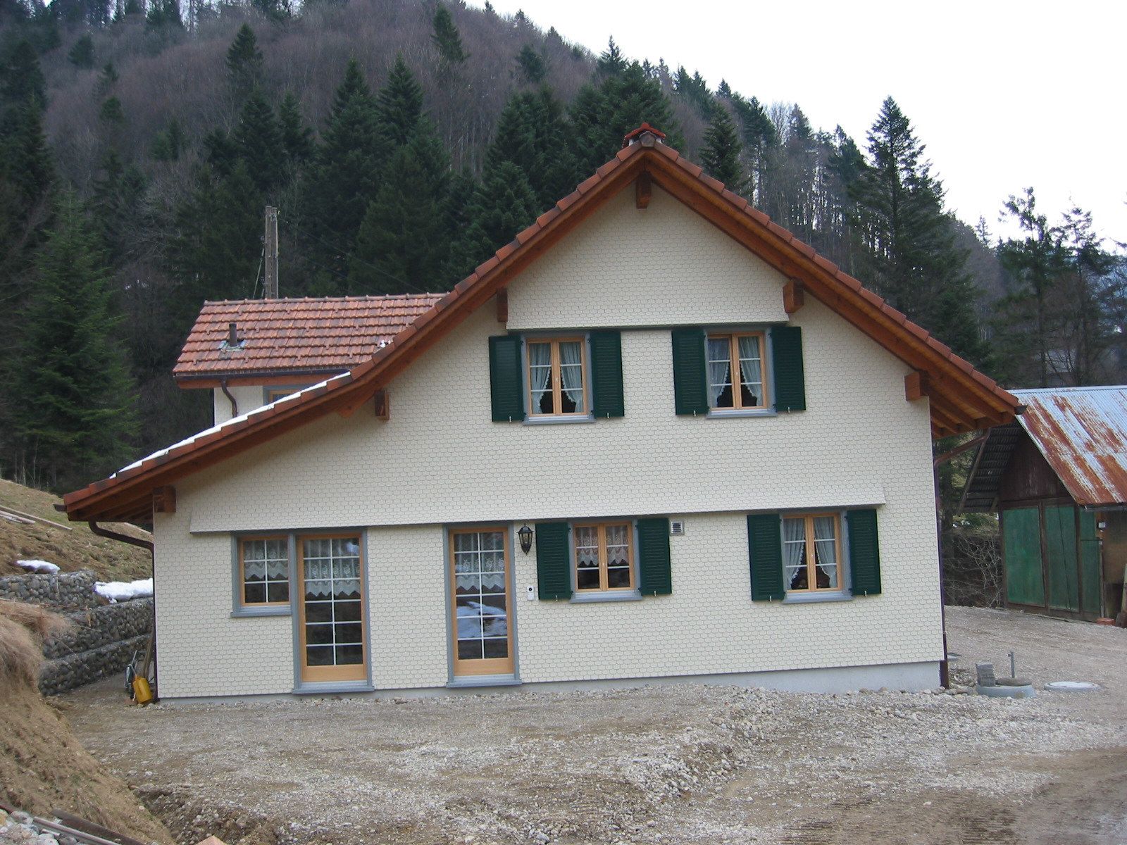 Fassaden - Ueli Hagdorn Holzbau / Bedachungen GmbH