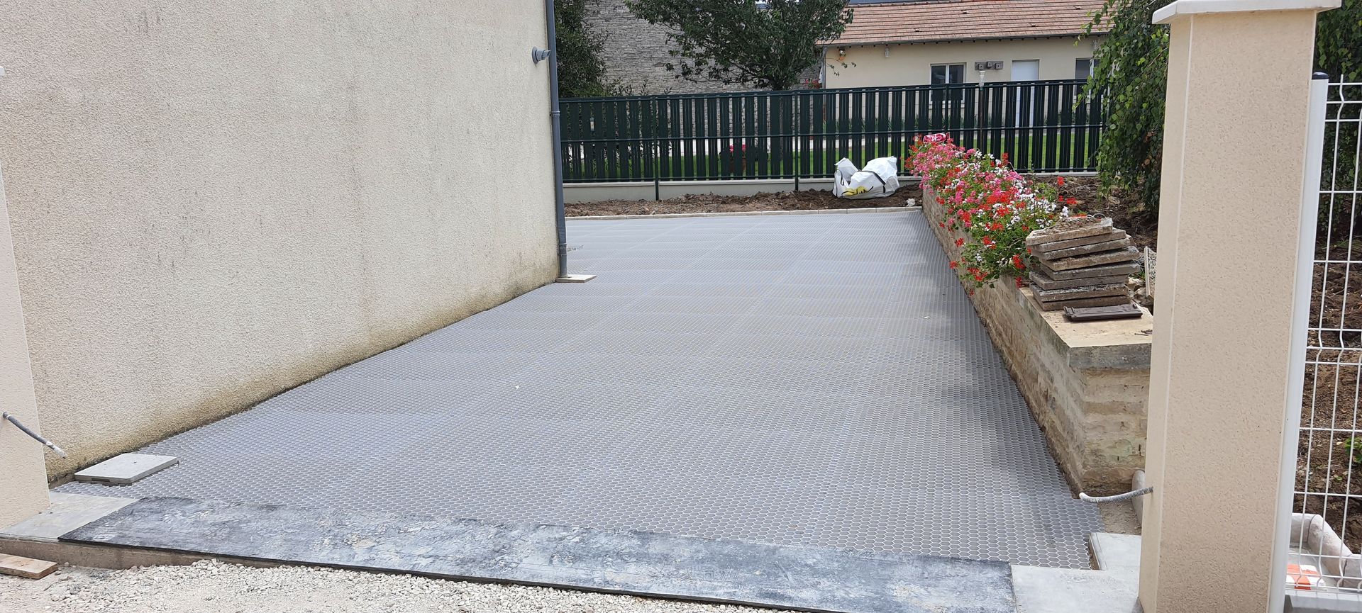 Travaux de création de cour