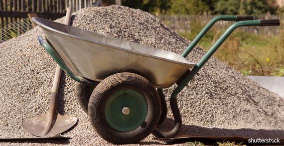 terrassements_travaux_brouette_chantier_SH_121003.JPG
