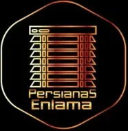Logotipo con contorno dorado y persianas horizontales. El texto inferior dice "Persianas Enlama".
