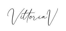 "Vittoria V" en elegante cursiva sobre fondo blanco.