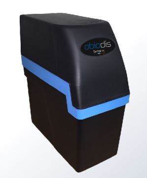 Adoucisseur d'eau noir et bleu