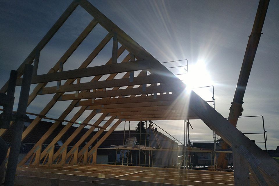 Dachstuhl, gefertigt von Bautechnik & Holzbau Schiffer