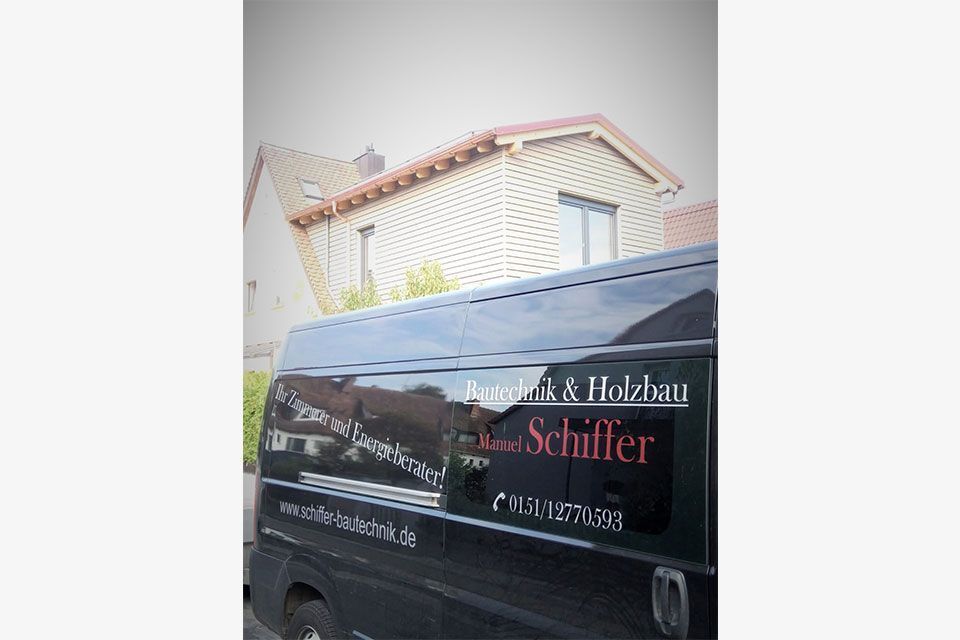 Firmenwagen von Bautechnik & Holzbau Schiffer