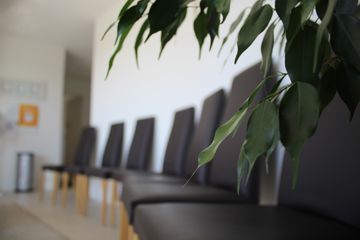 Dr Amro Moatemed - Séances de thérapie pour adultes et personnes âgées