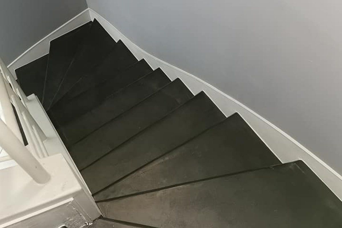 Escalier noir
