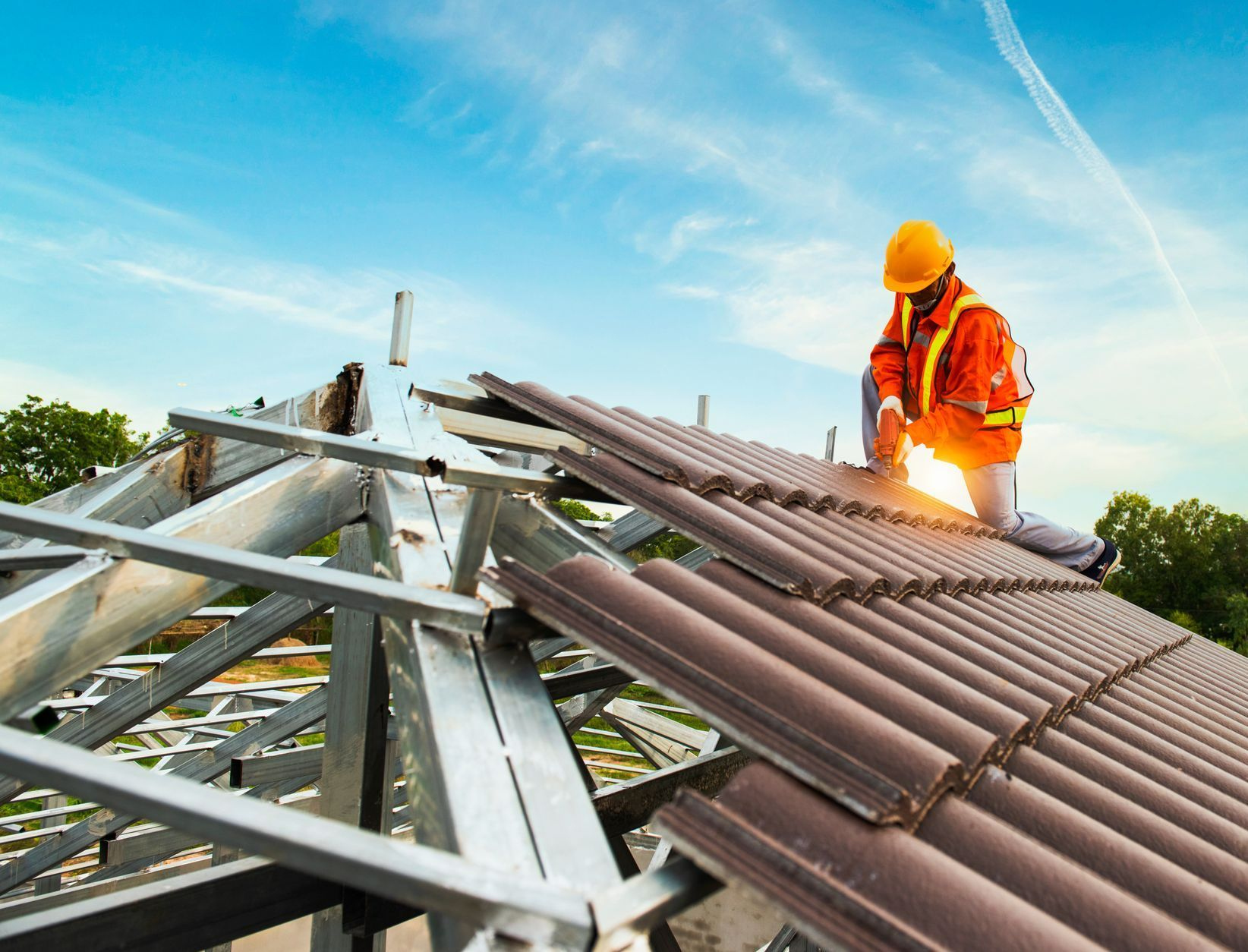 Artisan sur un toit