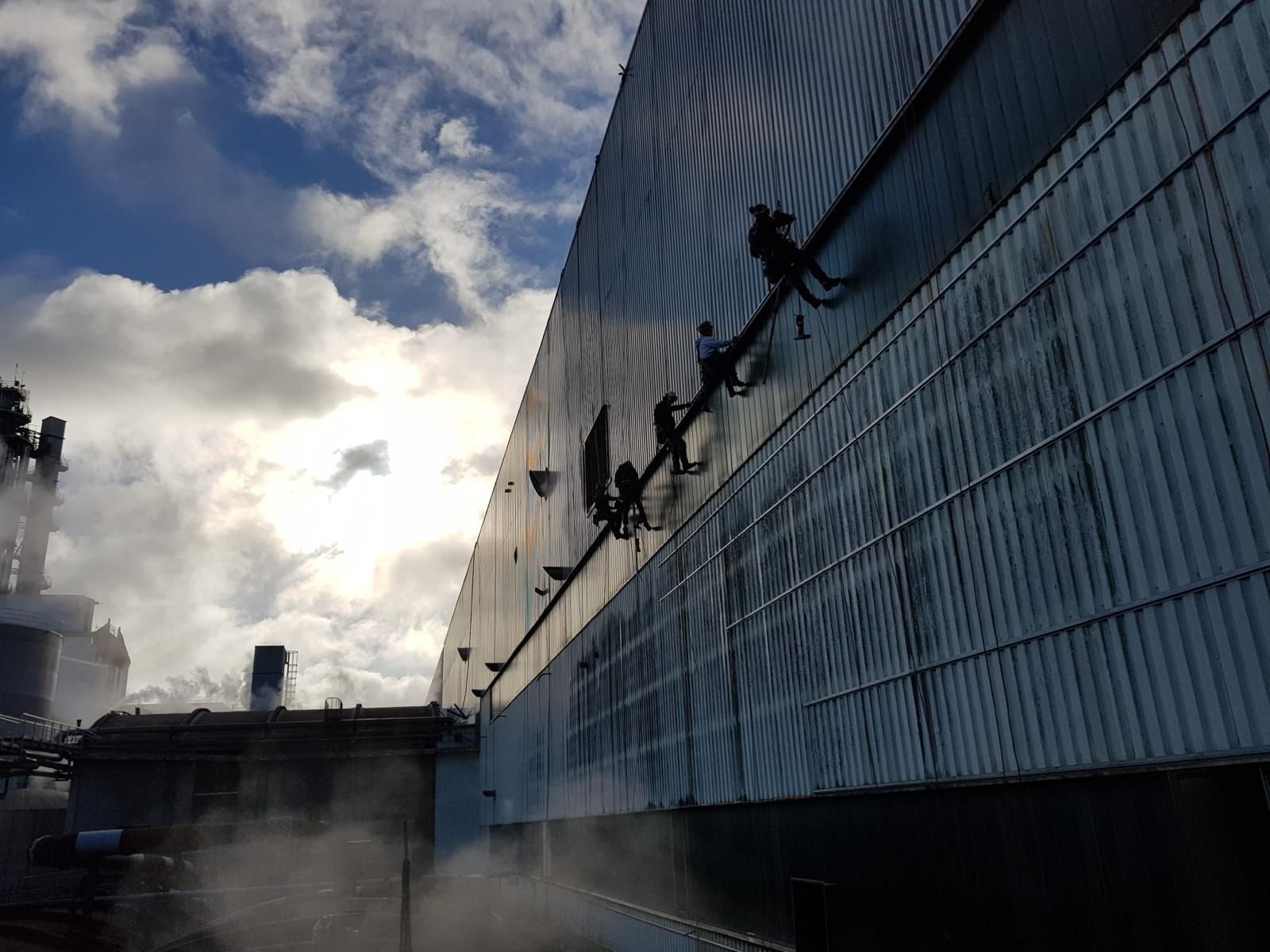 Travaux industriels à la corde